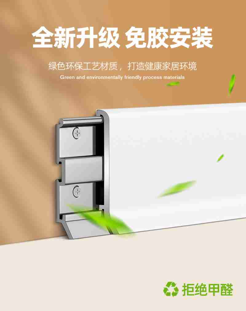 谭新萍在萍乡武功山花涧里蔬菜大棚学习先进种植经验。人民网 涂诗轩摄